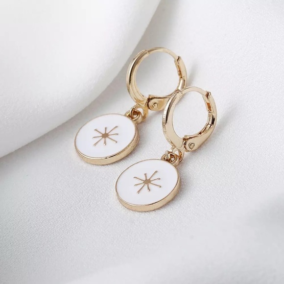 3/$30 π Dainty Enamel Earrings - Picture 2 of 2